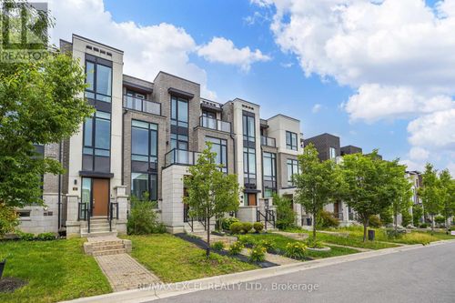 42 Aylin Crescent, Vaughan (Patterson), ON, L6A4Z8 | Card Image