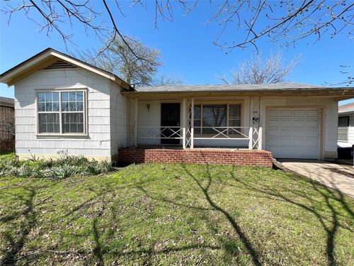2612 Roseland St, Fort Worth, TX, 76103-3413 | Card Image