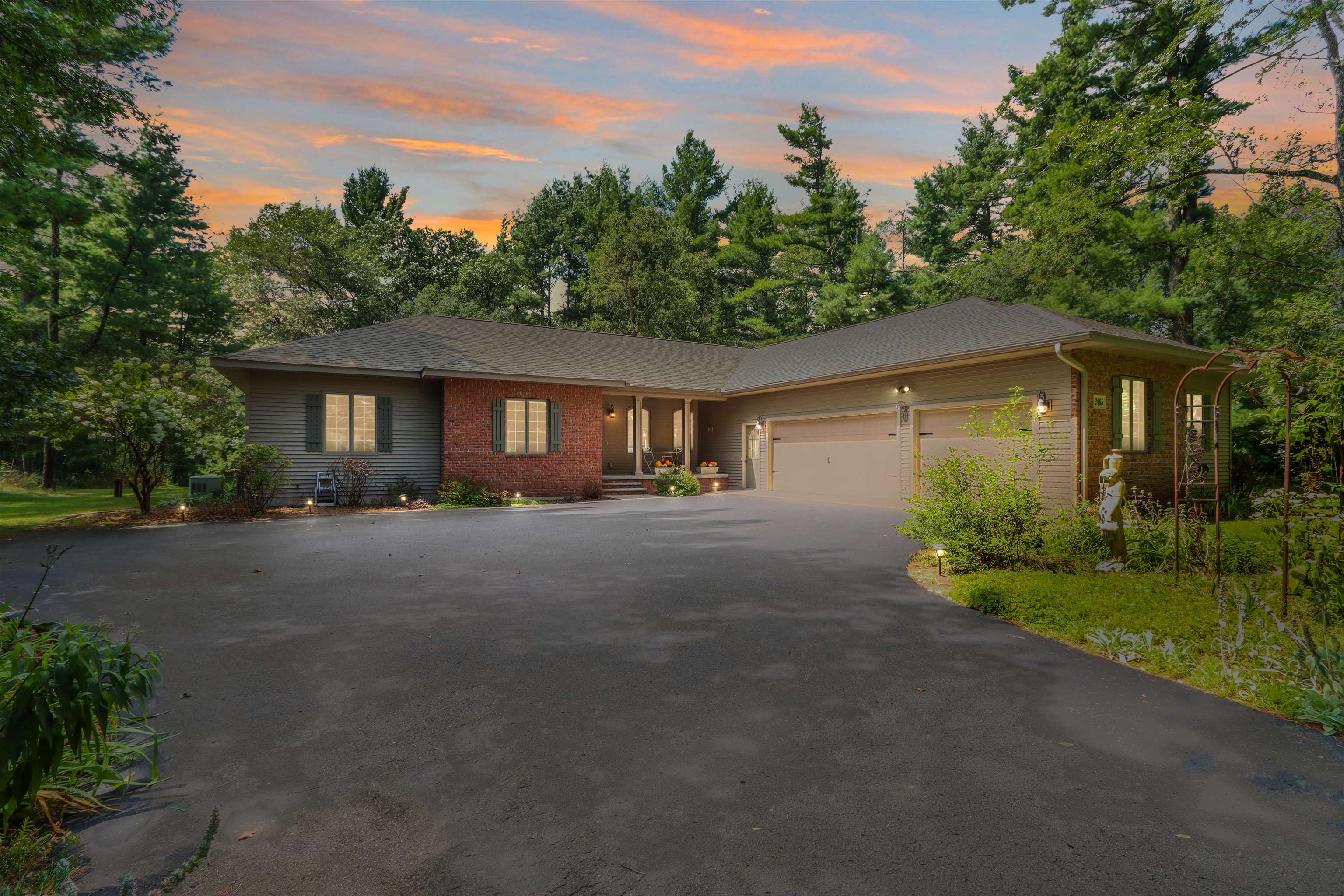 Crystal Ln, Wisconsin Rapids, WI 54494