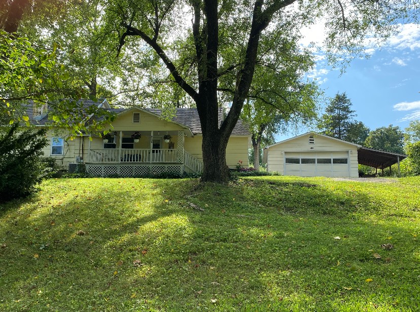 Madison 8715 , Huntsville, AR 72740