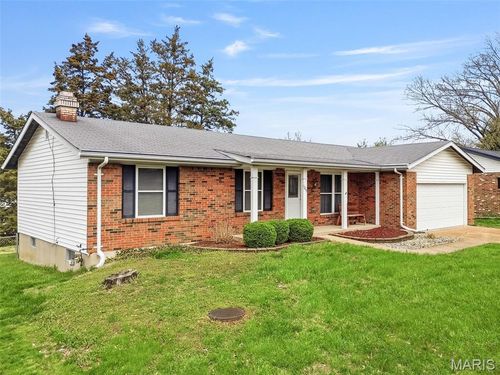 1219 Derbyshire Dr, Manchester, MO, 63021-6870 | Card Image