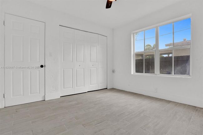 1608 Ne 34 Th St, House other with 4 bedrooms, 3 bathrooms and null parking in Oakland Park FL | Image 9
