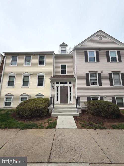 apt-201-15 Pickering Ct, GERMANTOWN, MD, 20874-3876 | Card Image