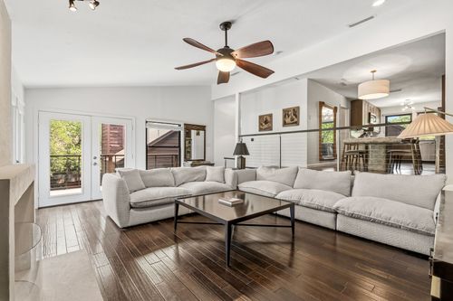6124 Summer Creek Cir, Dallas, TX, 75231-7505 | Card Image