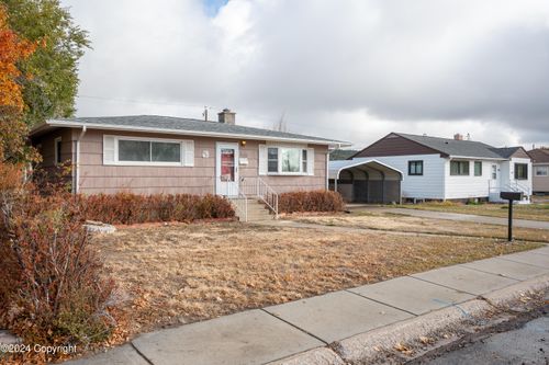 1627 Gray Blvd, Newcastle, WY, 82701-3109 | Card Image