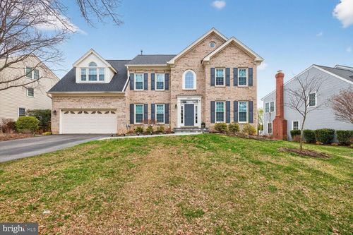 10713 Cloverbrooke Dr, POTOMAC, MD, 20854-6370 | Card Image