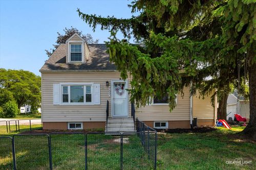 707 9th St, Lockport, IL, 60441-3611 | Card Image