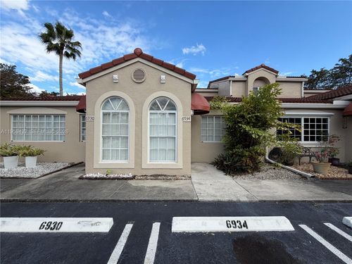 1402-6934 Nw 166th Ter, Miami Lakes, FL, 33014-6066 | Card Image