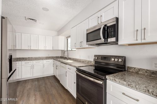 15604 E Mustang Dr, Fountain Hills, AZ, 85268-4811 | Card Image