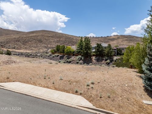 5845 Single Foot Ct, Sparks, NV, 89436-7062 | Card Image