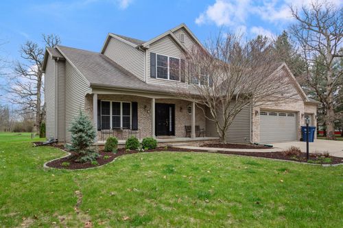 7 Sangamon Bluffs Rd, Mansfield, IL, 61854-6861 | Card Image