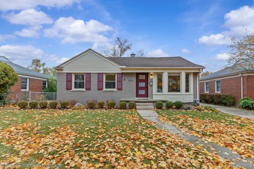 4516 Robinwood Ave, Royal Oak, MI, 48073-1555 | Card Image