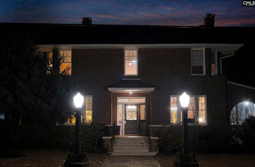 902 Maple St, Columbia, SC, 29205-1629 | Card Image