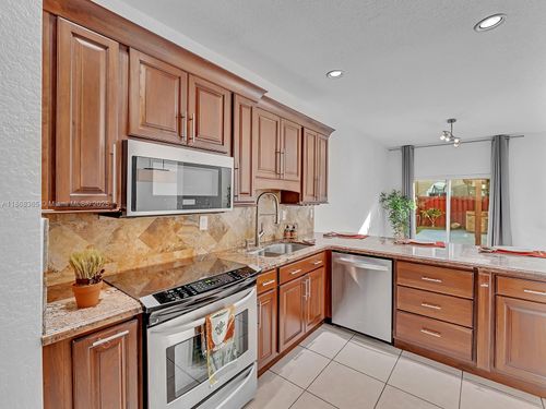 4953-4953 Sw 135th Way, Miramar, FL, 33027-5931 | Card Image