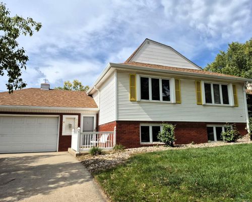 3005 Norman Dr, Sioux City, IA, 51104-2834 | Card Image