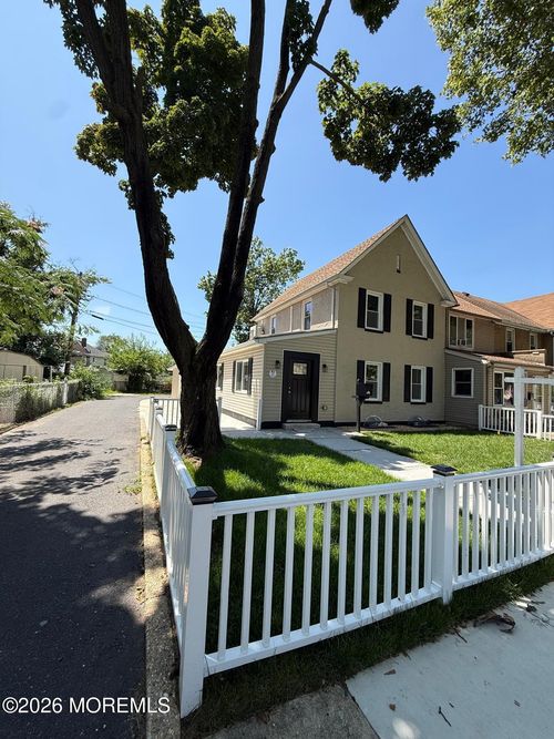 303 Paris Ave, BROOKLAWN, NJ, 08030-2528 | Card Image