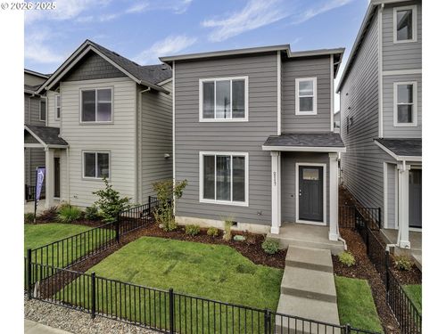 2117 36th Ave, Forest Grove, OR, 97116-5053 | Card Image