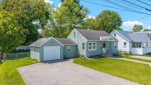 519 Elliott St, Schenectady, NY, 12302-1606 | Card Image