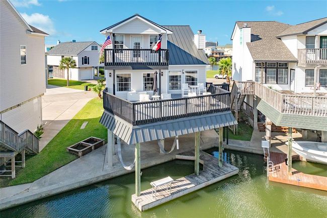539 Sunset Cir, House other with 3 bedrooms, 3 bathrooms and 2 parking in Tiki Island TX | Image 40