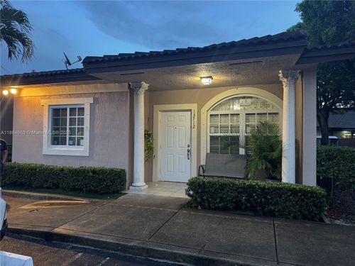 13712 Sw 169th Ln, Miami, FL, 33177-6411 | Card Image