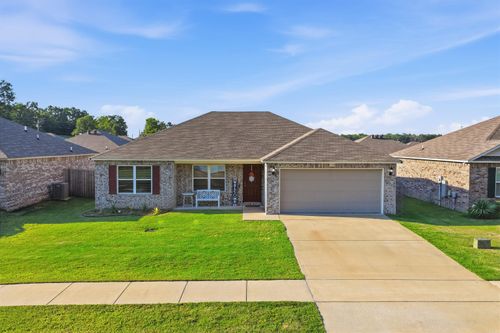 1350 Acuff Ln, Conway, AR, 72034-8900 | Card Image