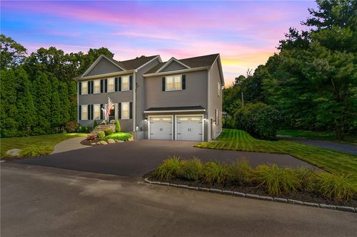 20 Grove Rd, Cumberland, RI, 02864-4904 | Card Image