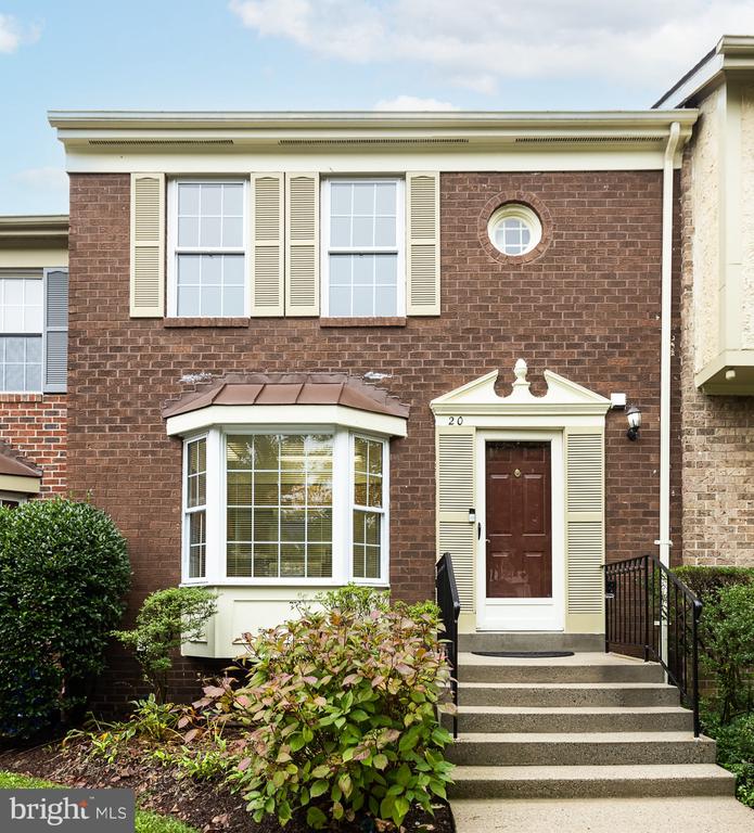 Tynewick Ct, Silver Spring, MD 20906
