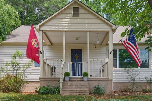 2921 Bittersweet Rd, Winston Salem, NC, 27106-2203 | Card Image