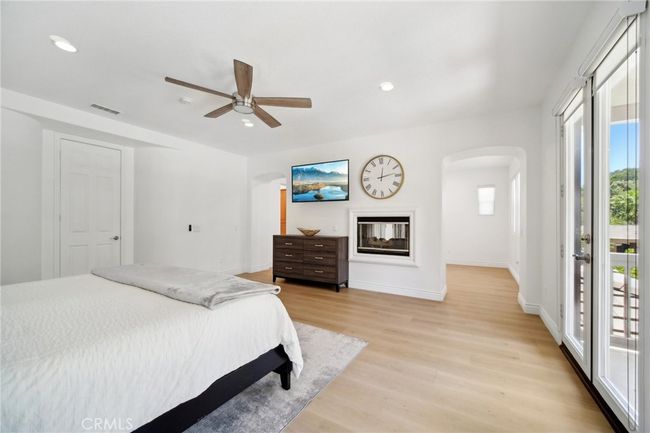 25422 Magnolia Ln, House other with 5 bedrooms, 5 bathrooms and 5 parking in Stevenson Ranch CA | Image 46