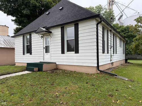 7077 W 450 S, Williamsport, IN, 47993-8228 | Card Image
