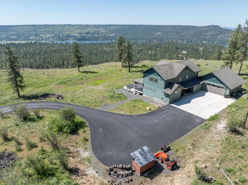 6560 Pine Ridge Way, Nine Mile Falls, WA, 99026-9502 | Card Image