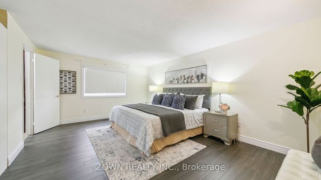 33 Dafoe Cres, House other with 6 bedrooms, 4 bathrooms and 2 parking in Brampton ON | Image 23