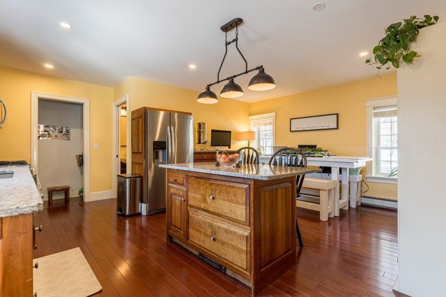 9 Swamscott St, House other with 6 bedrooms, 5 bathrooms and null parking in Newfields NH | Image 15