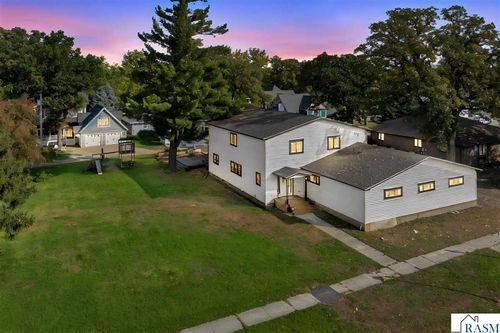 218 W 6th Street, Blue Earth, MN, 56013 | Card Image