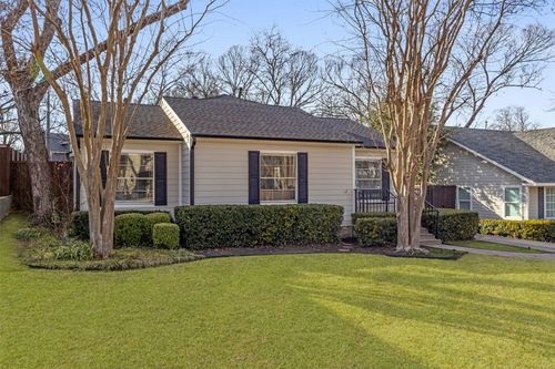 8723 Glencrest Ln, Dallas, TX, 75209-1606 | Card Image