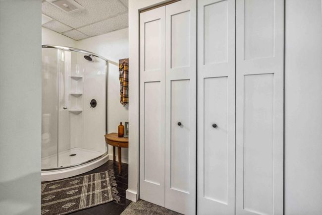 Lower Primary Bath | Image 31
