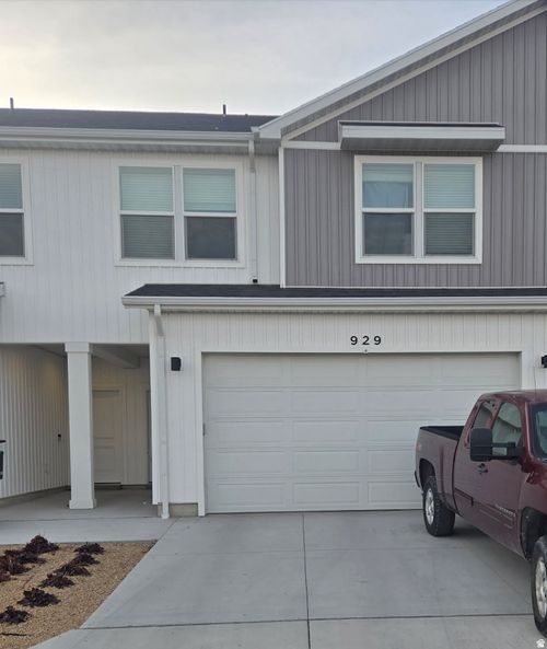 929 N 960 W, Tremonton, UT, 84337-2591 | Card Image
