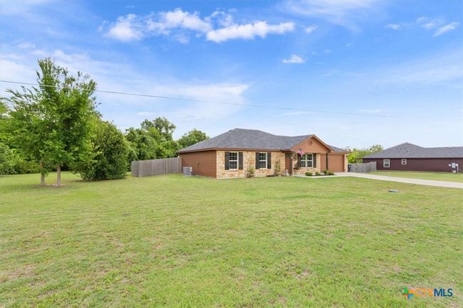 315 S Hackberry Rd, House other with 3 bedrooms, 2 bathrooms and null parking in Holland TX | Image 4