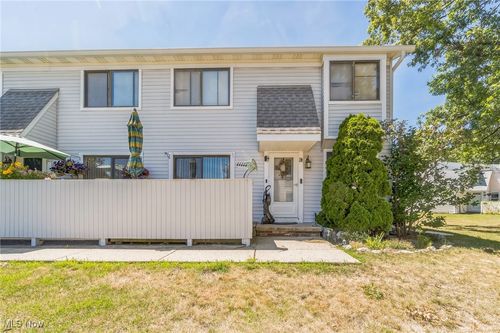 32c-5537 Wrens Ln, Willoughby, OH, 44094-3521 | Card Image