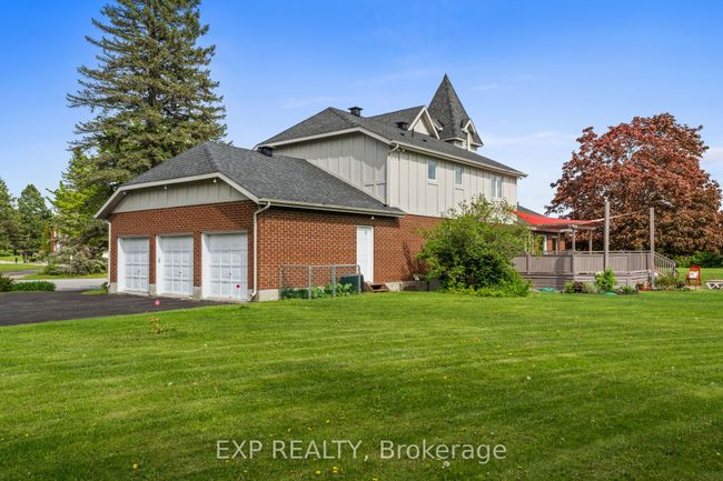4 Barry Burn Crt, House other with 4 bedrooms, 3 bathrooms and 10 parking in Nepean ON | Image 34