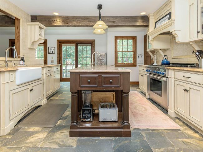 184 Circle Dr, House other with 5 bedrooms, 5 bathrooms and null parking in Manhasset NY | Image 8