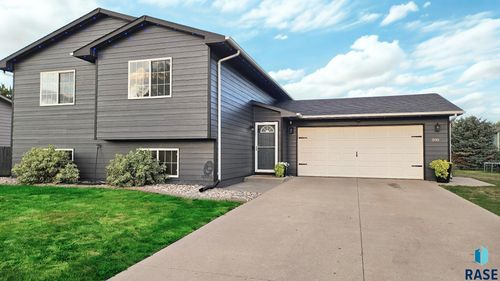 200 N Lily St, Worthing, SD, 57077-2058 | Card Image