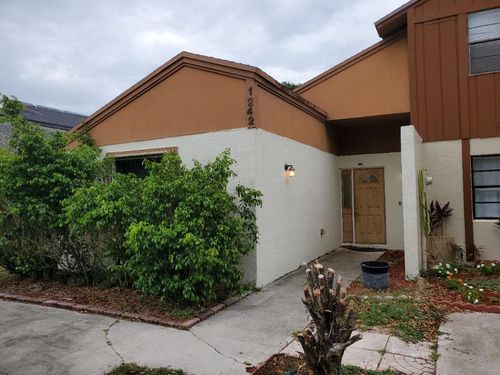 1242 The 12th Fairway, Wellington, FL, 33414-5739 | Card Image