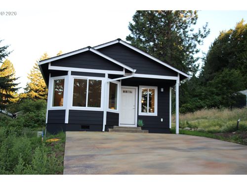201 Nw Maple Alameda Rd, Stevenson, WA, 98648-4048 | Card Image