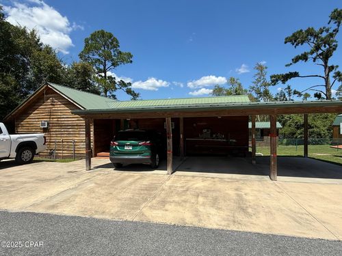 2678 Linda Ln, Alford, FL, 32420-6124 | Card Image