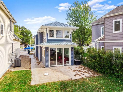 8081 E Rosella St, Syracuse, IN, 46567-9796 | Card Image