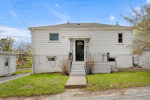 6 Baiden St, Kingston, ON, K7M2J6 | Card Image