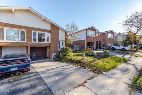 3301 Tallmast Cres, Mississauga, ON, L5L1K1 | Card Image