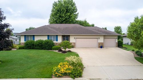 1100 27th St Sw, Austin, MN, 55912-5411 | Card Image