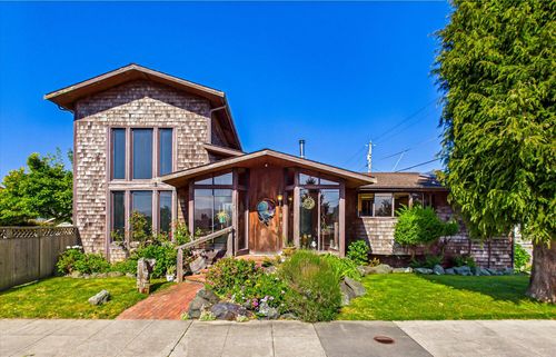 566 8th St, Fortuna, CA, 95540-1907 | Card Image